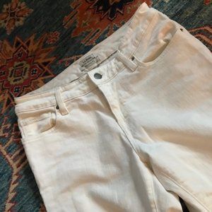 LL Bean Favorite Fit White Jean 6P